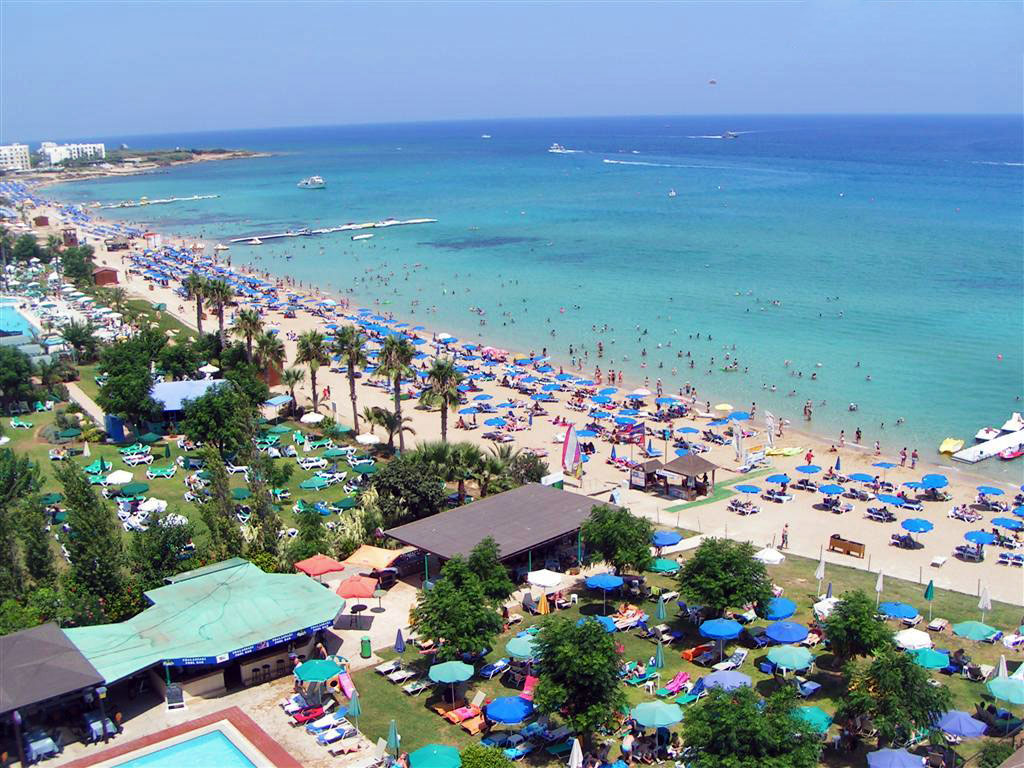 Кипр достиг туристического пика