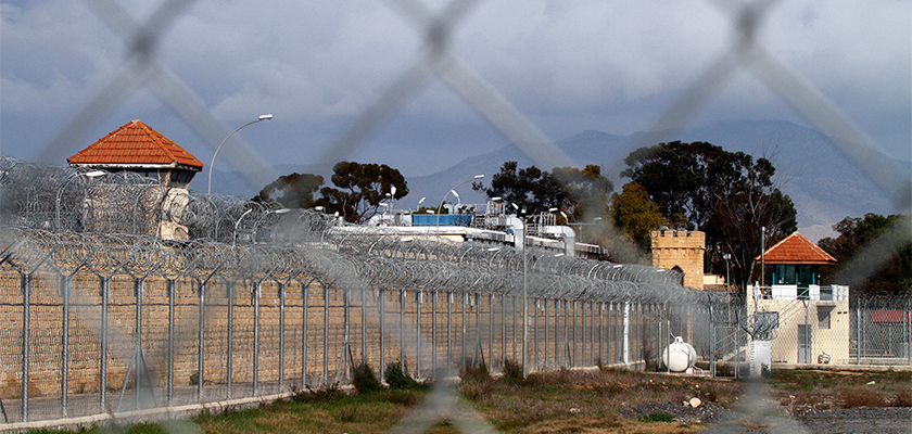 Из кипрской тюрьмы вышли полсотни заключенных | CypLIVE