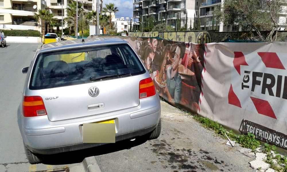 Когда прекратится парковка на тротуарах? - Вестник Кипра