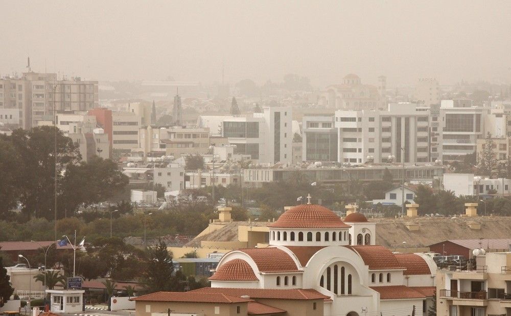 Четыре жарких пыльных дня - Вестник Кипра