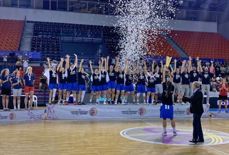 Кипрские баскетболистки стали лучшими на чемпионате малых стран Европы 