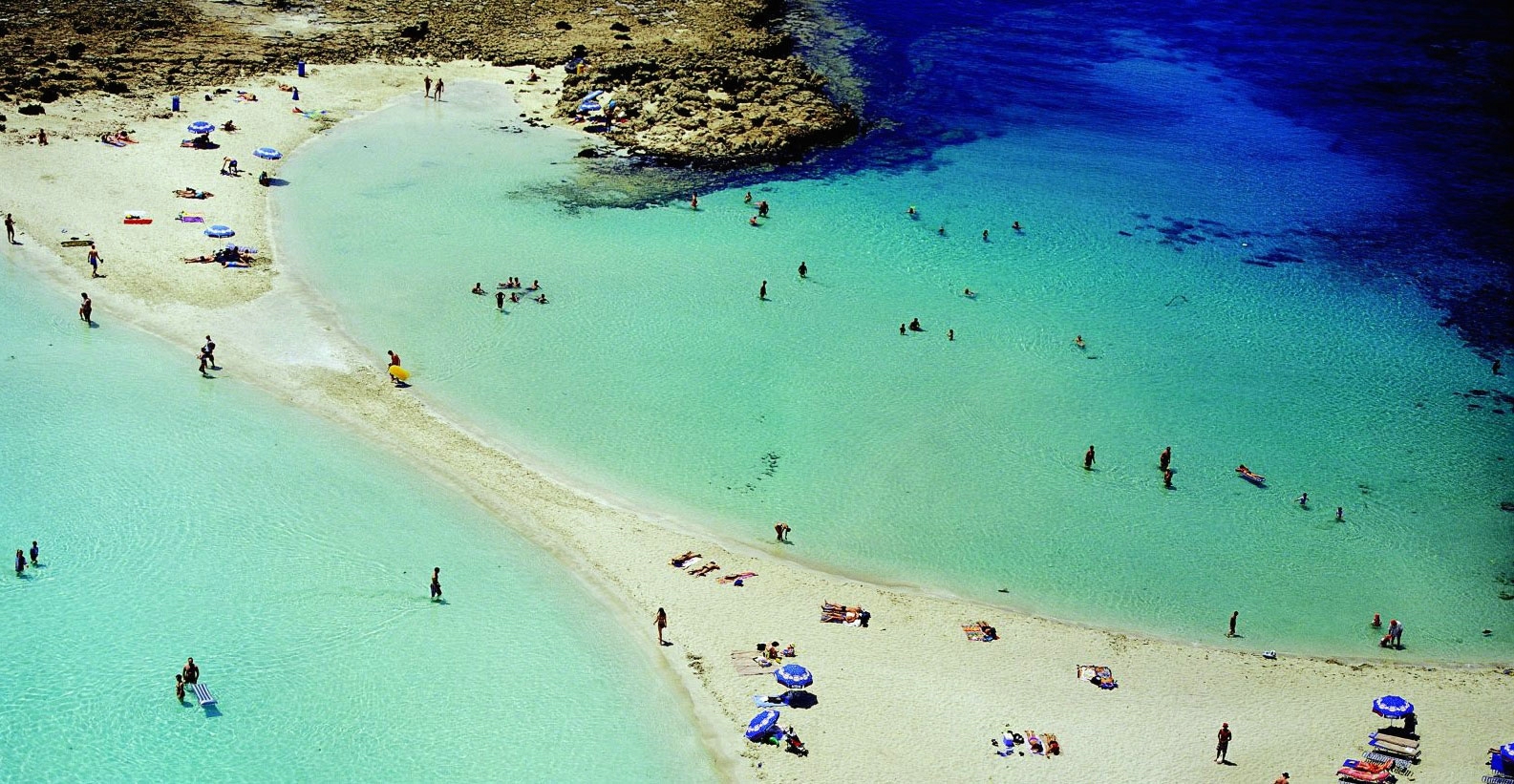 Парламент Кипра одобрил торговлю пляжами