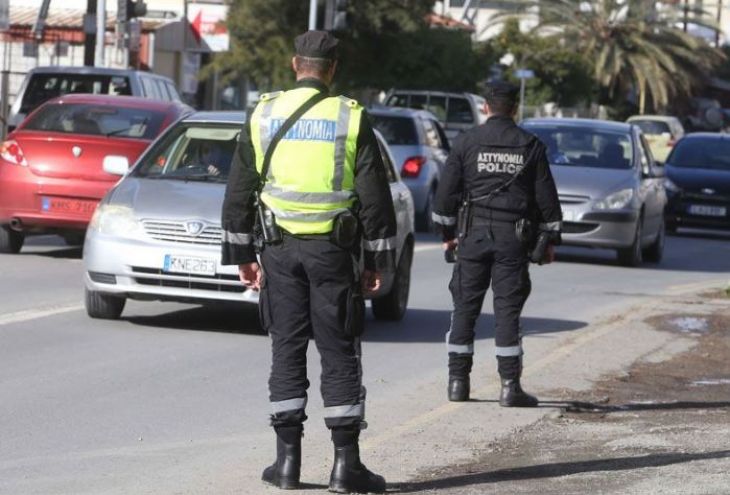 Полиция Кипра объявила 20-дневную войну таксистам-«пиратам»
