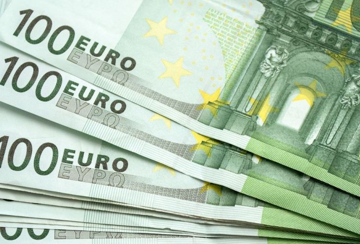 Куда пропали 10 000 евро? 