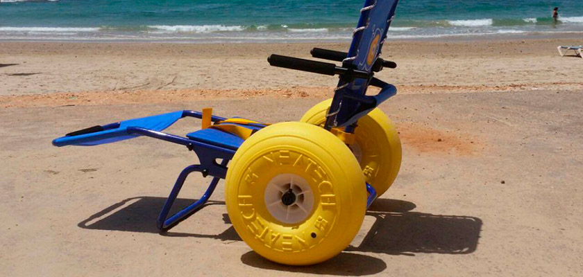 Спасатели Кипра нашли украденную коляску для купания инвалидов | CypLIVE