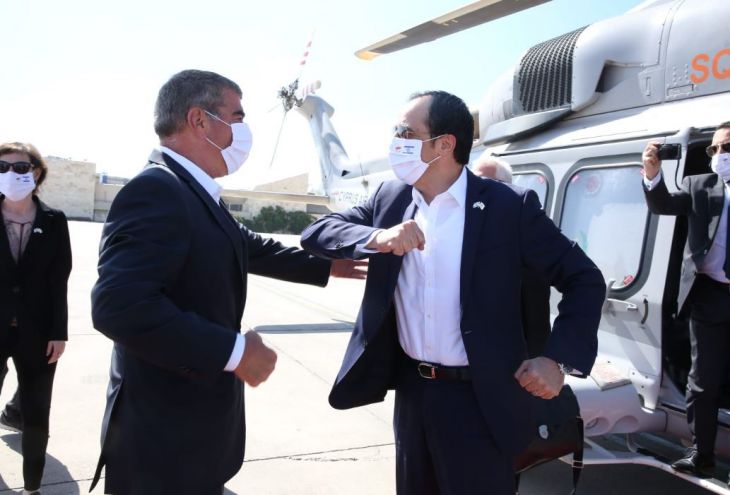 Глава МИД Кипра слетал в Израиль на переговоры на вертолете Нацгвардии
